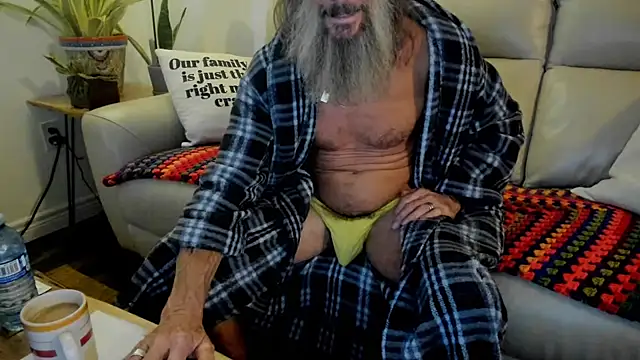 Snapshot of mindphu_k chatting on 11-10-25, 12:15 mindphu k online show from 11-10-25, 12:15