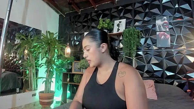 karla 999 online show from 10-22-25, 12:21