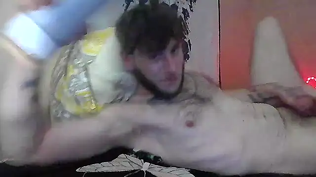 Snapshot of AlvinFoxx chatting on 01-19-25, 11:56 AlvinFoxx online show from 01-19-25, 11:56