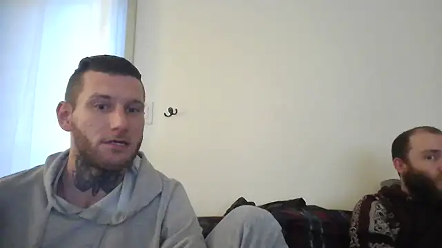 Snapshot of AlvinFoxx chatting on 11-03-25, 12:31 AlvinFoxx online show from 11-03-25, 12:31