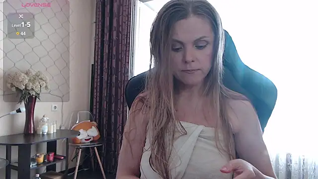 JessieOMays online show from 06-07-26, 11:04