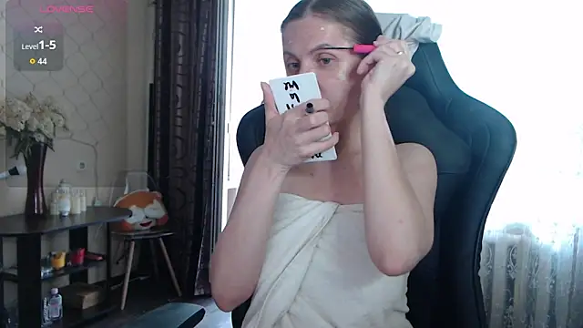 JessieOMays online show from 06-08-26, 11:44