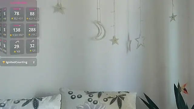 fanfan-FF online show from 10-12-25, 12:45