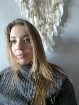 AlexissM online show from 01-22-25, 06:31