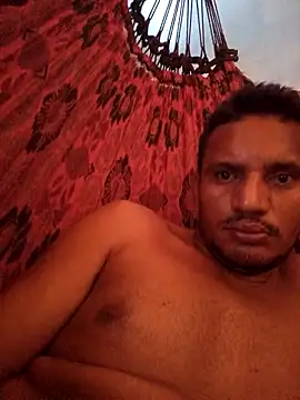 Snapshot of 68_Toni chatting on 12-19-25, 05:15 68 Toni online show from 12-19-25, 05:15