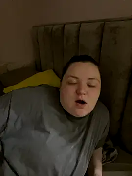 Alex m online show from 10-25-25, 01:34