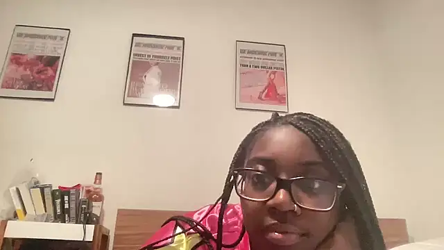 Snapshot of AveryJ99 chatting on 12-03-24, 10:34 AveryJ99 online show from 12-03-24, 10:34