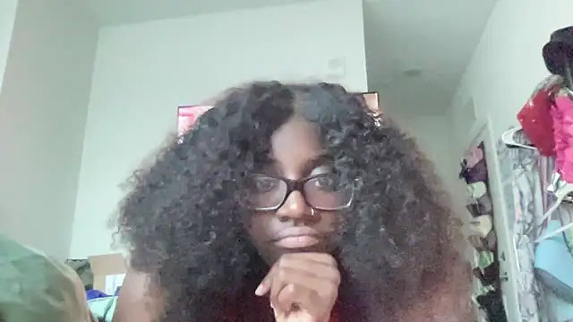 Snapshot of AveryJ99 chatting on 03-18-25, 10:26 AveryJ99 online show from 03-18-25, 10:26