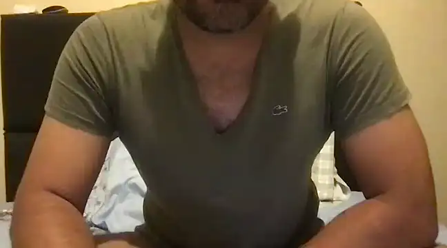 Snapshot of pe_netrad0r chatting on 12-28-24, 07:00 pe netrad0r online show from 12-28-24, 07:00