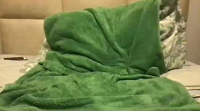 Snapshot of pe_netrad0r chatting on 01-20-25, 07:04 pe netrad0r online show from 01-20-25, 07:04