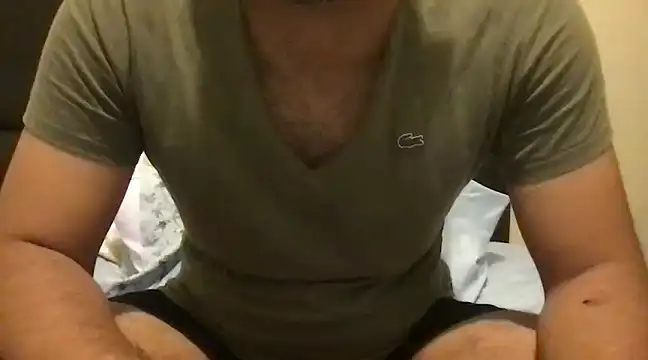 Snapshot of pe_netrad0r chatting on 12-27-24, 05:31 pe netrad0r online show from 12-27-24, 05:31