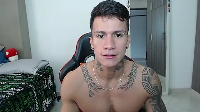 pettergrey1 online show from 03-06-26, 02:45