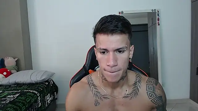 pettergrey1 online show from 02-25-26, 02:50