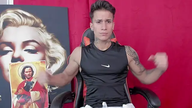 pettergrey1 online show from 03-18-25, 10:48