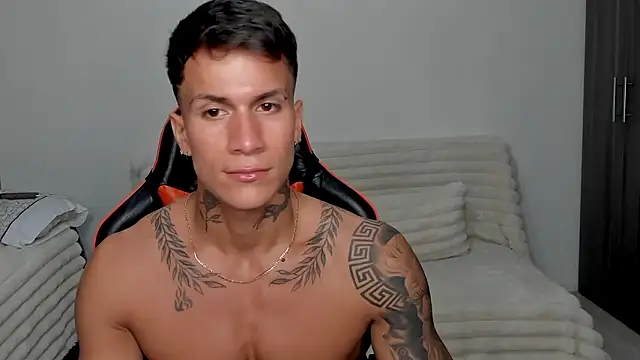 pettergrey1 online show from 01-09-26, 12:17