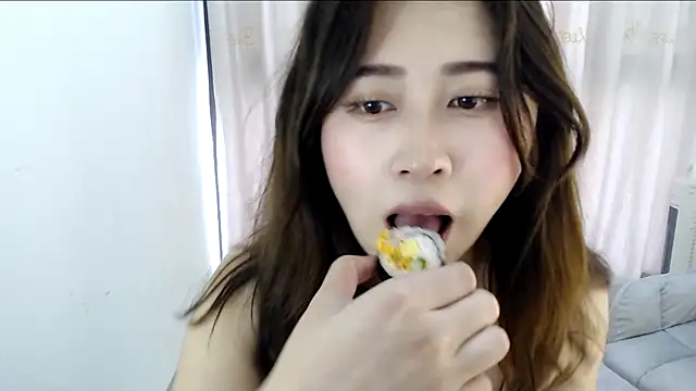 Snapshot of Liliya-77 chatting on 04-09-26, 06:30 Liliya-77 online show from 04-09-26, 06:30