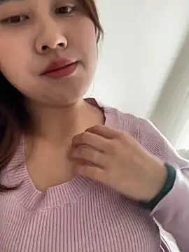 Snapshot of Liliya-77 chatting on 02-01-26, 07:28 Liliya-77 online show from 02-01-26, 07:28