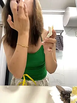 Snapshot of Liliya-77 chatting on 07-10-26, 02:55 Liliya-77 online show from 07-10-26, 02:55