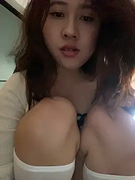 Snapshot of Liliya-77 chatting on 03-02-26, 05:08 Liliya-77 online show from 03-02-26, 05:08