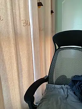 Snapshot of Liliya-77 chatting on 02-04-26, 05:24 Liliya-77 online show from 02-04-26, 05:24