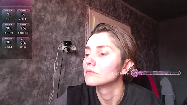 Snapshot of womanstrong78 chatting on 10-24-25, 06:23 womanstrong78 online show from 10-24-25, 06:23