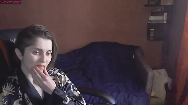 Snapshot of womanstrong78 chatting on 03-12-25, 11:32 womanstrong78 online show from 03-12-25, 11:32