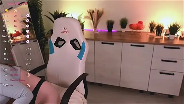 Ooops Boobss online show from 09-10-25, 08:02