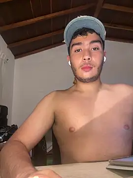 Snapshot of jboyxxx_1 chatting on 10-26-25, 03:18 jboyxxx 1 online show from 10-26-25, 03:18
