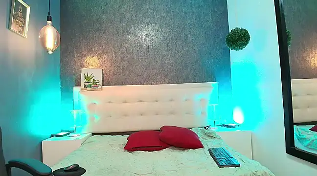 Snapshot of Erick_Zhimerman chatting on 02-28-25, 03:37 Erick Zhimerman online show from 02-28-25, 03:37