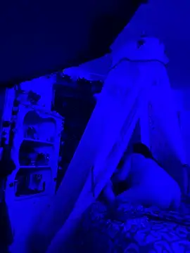 Snapshot of couplelti2 chatting on 01-25-25, 11:02 couplelti2 online show from 01-25-25, 11:02