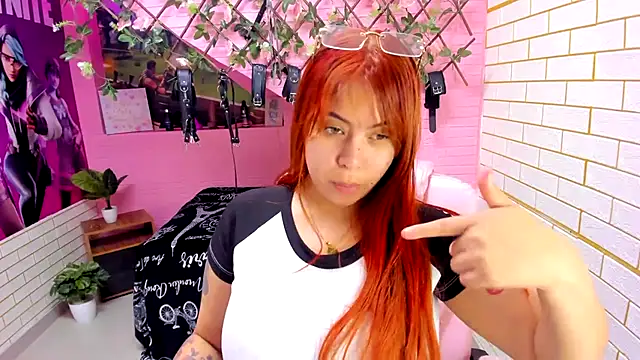 Snapshot of marcellaa303av chatting on 01-10-26, 02:51 marcellaa303av online show from 01-10-26, 02:51