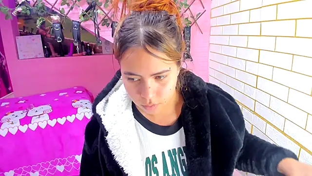 Snapshot of marcellaa303av chatting on 11-29-25, 05:07 marcellaa303av online show from 11-29-25, 05:07