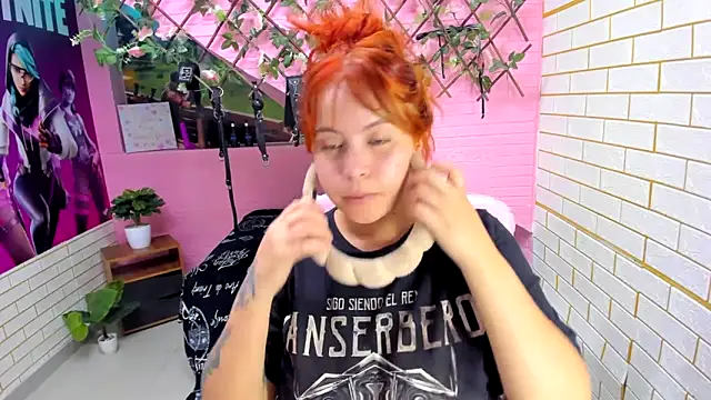 Snapshot of marcellaa303av chatting on 01-07-26, 01:54 marcellaa303av online show from 01-07-26, 01:54