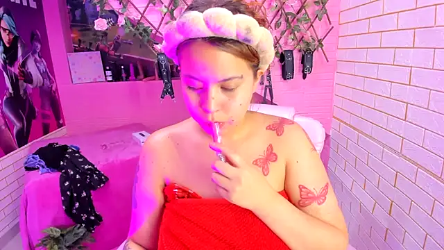 marcellaa303av online show from 04-05-26, 01:23