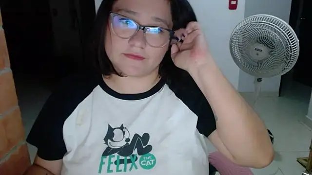 CinnamonCookiez online show from 01-10-25, 04:01