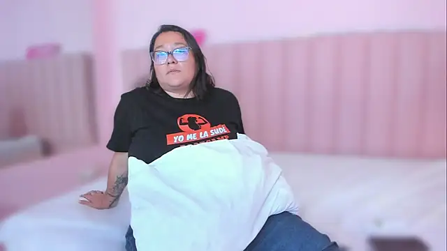 CinnamonCookiez online show from 03-16-25, 06:34