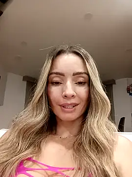 Loly Horny online show from 04-21-26, 03:02