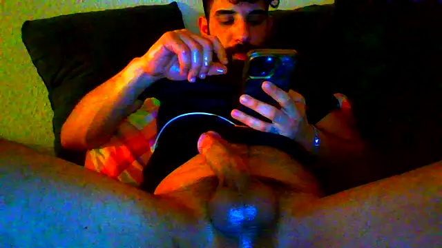 Snapshot of cankaraa96 chatting on 09-28-25, 11:23 cankaraa96 online show from 09-28-25, 11:23