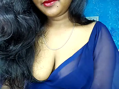 Snapshot of Muktha chatting on 10-22-25, 03:39 Muktha online show from 10-22-25, 03:39