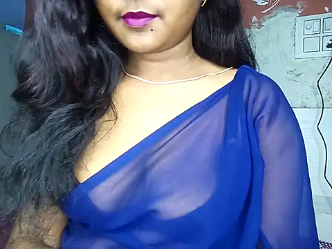 Snapshot of Muktha chatting on 09-29-25, 05:40 Muktha online show from 09-29-25, 05:40