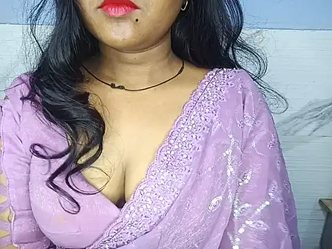 Snapshot of Muktha chatting on 06-19-26, 02:56 Muktha online show from 06-19-26, 02:56