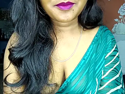 Snapshot of Muktha chatting on 10-07-25, 05:47 Muktha online show from 10-07-25, 05:47