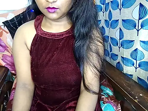 Snapshot of Muktha chatting on 02-18-25, 05:09 Muktha online show from 02-18-25, 05:09
