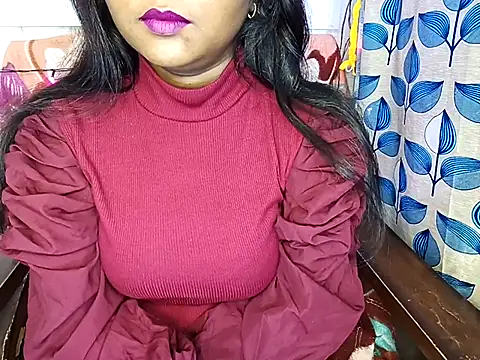 Snapshot of Muktha chatting on 02-21-25, 04:26 Muktha online show from 02-21-25, 04:26