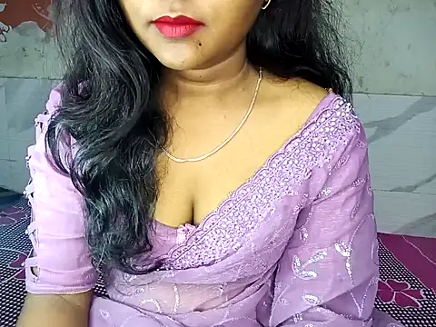 Snapshot of Muktha chatting on 09-19-25, 04:38 Muktha online show from 09-19-25, 04:38
