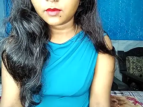 Snapshot of Muktha chatting on 09-09-25, 02:48 Muktha online show from 09-09-25, 02:48