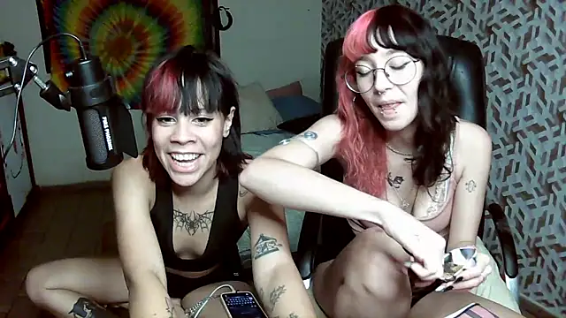 Liv Alt online show from 04-15-26, 01:44