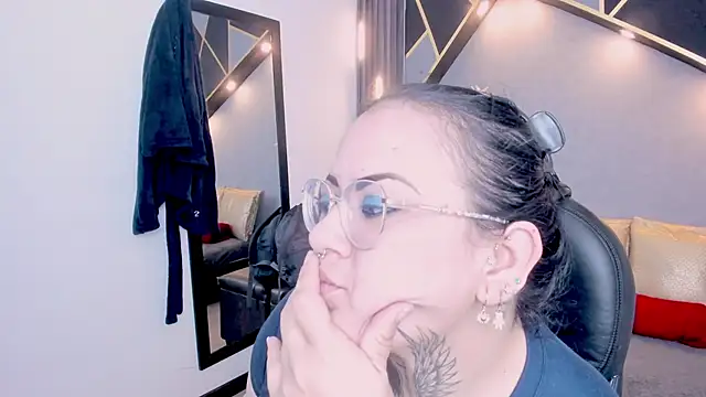 brigittemiller online show from 06-18-26, 01:48