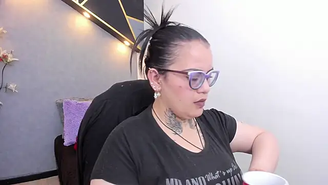 Snapshot of brigittemiller chatting on 05-05-26, 02:03 brigittemiller online show from 05-05-26, 02:03