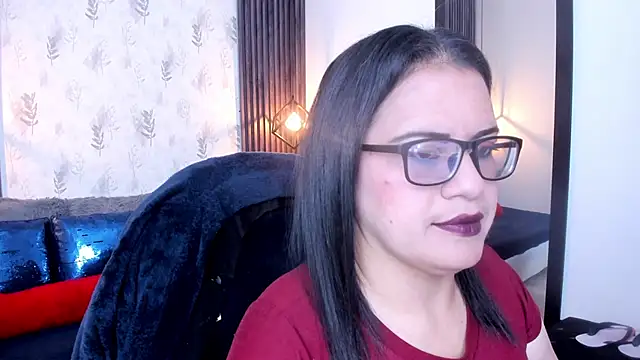 Snapshot of brigittemiller chatting on 10-16-25, 04:15 brigittemiller online show from 10-16-25, 04:15